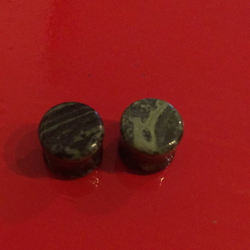 Green stone plugs